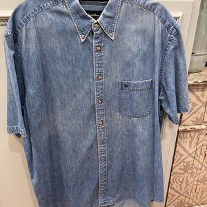 Eddie Bauer men’s denim shirt size extra large excellent condition